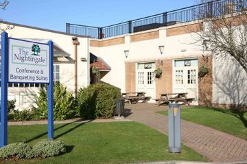 Mercure Swindon East Hotel And Spa Exteriör bild